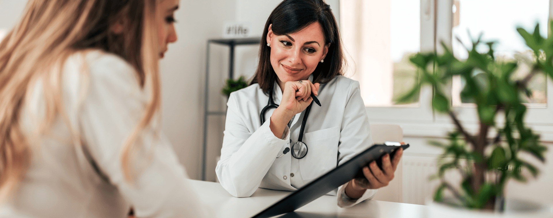 Functional medicine practitioner consults a client